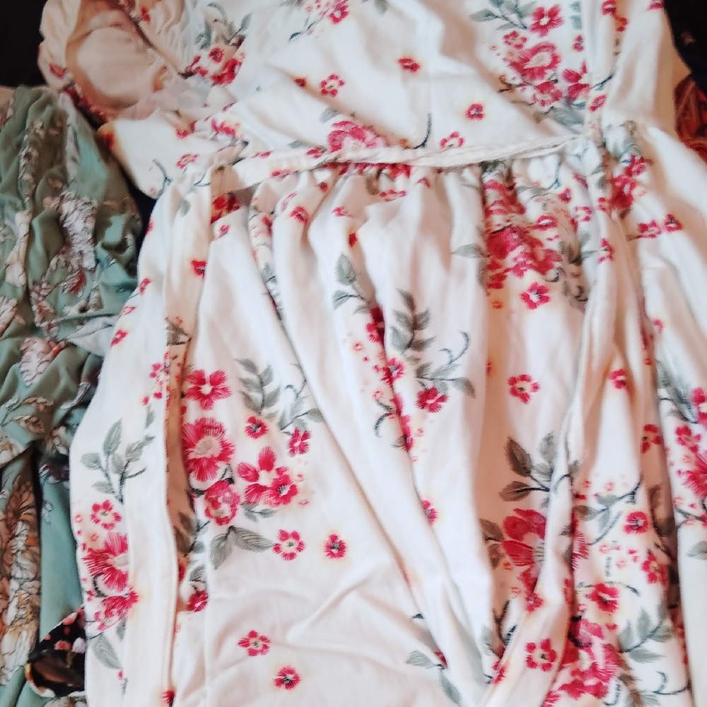 Source Unknown Floral Maxi Dress - White and Red